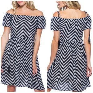 Zigzag Stripe Boho Style Black & White Midi Dres